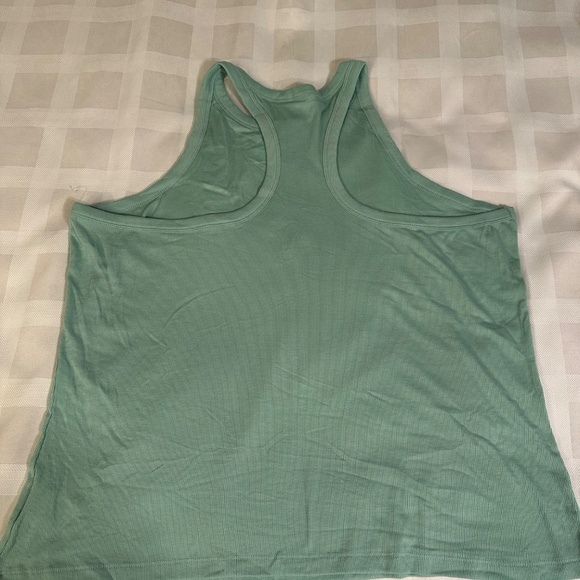 Tank top bundle! - Picture 9 of 14